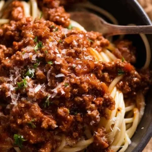 Spaghetti Bolognese - Image 3